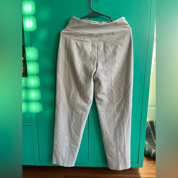 Athleta Endless Pant in Abalone Grey NWT - Picture 3 of 5